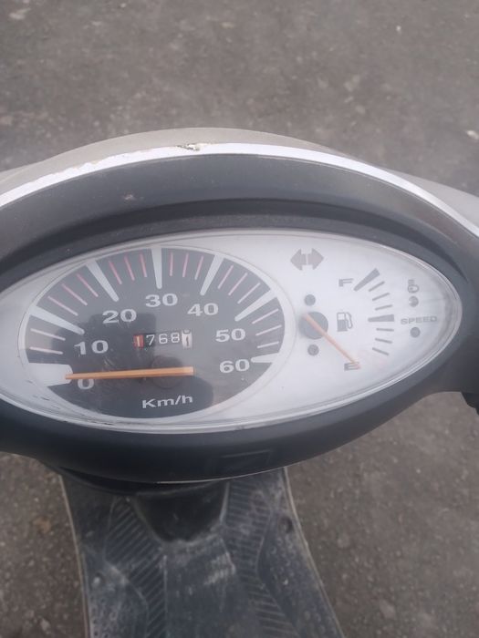 Продам скутер Хонда дио 56