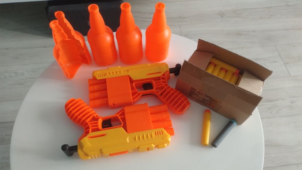 NERF - pistolety, butelki, naboje