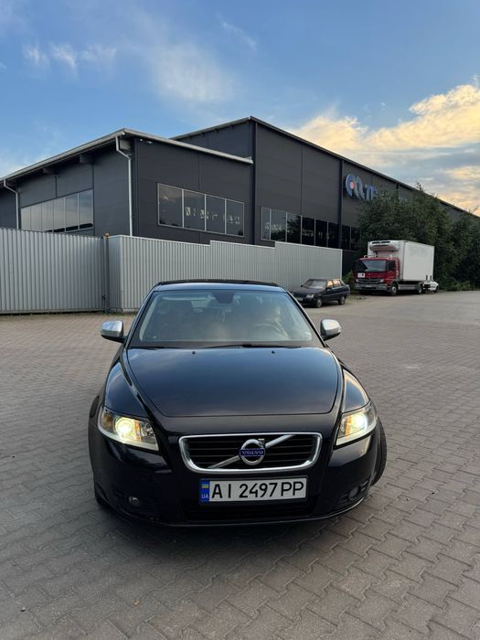 Volvo v50 2010 р