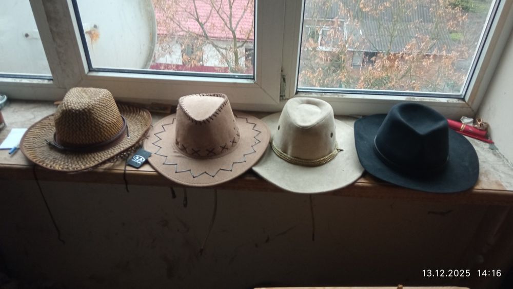 Капелюхи різних видів