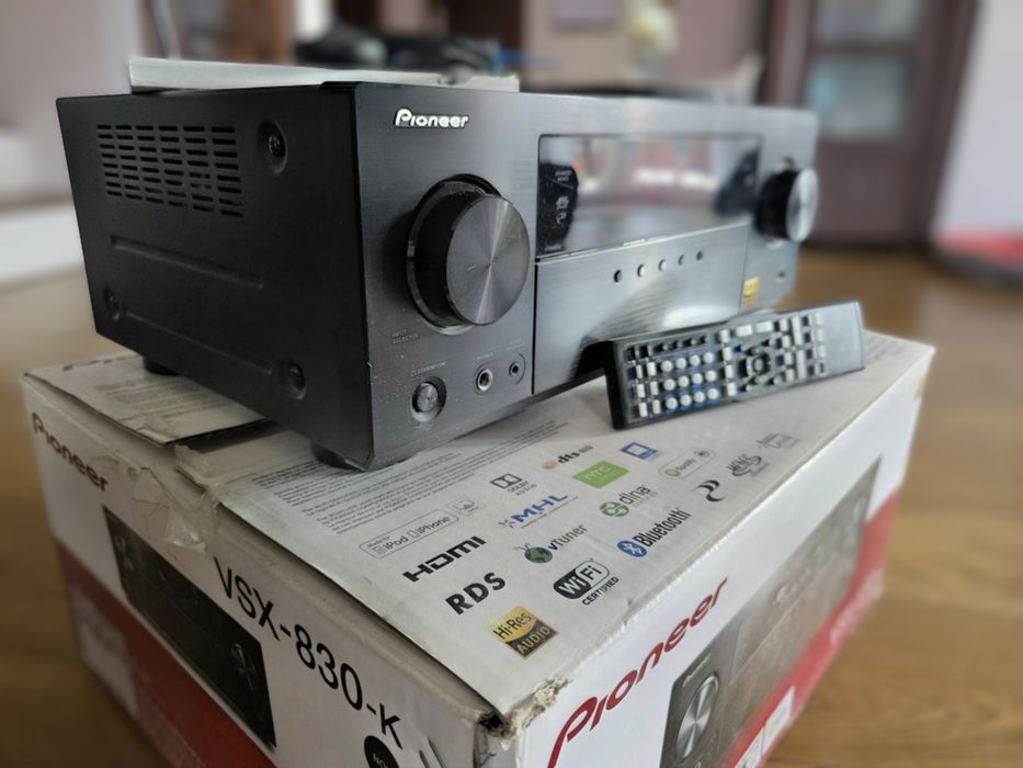 Amplituner  Pioneer VSX 830