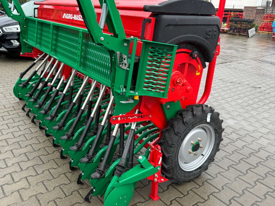 Siewnik Agro-Masz 3,0 m / 2,7 m / 2,5 m SR301 SR271 SR251