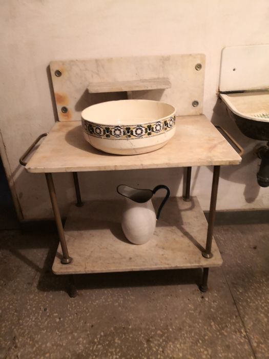 Umywalnia marmuowa przełom XIX/XX w.