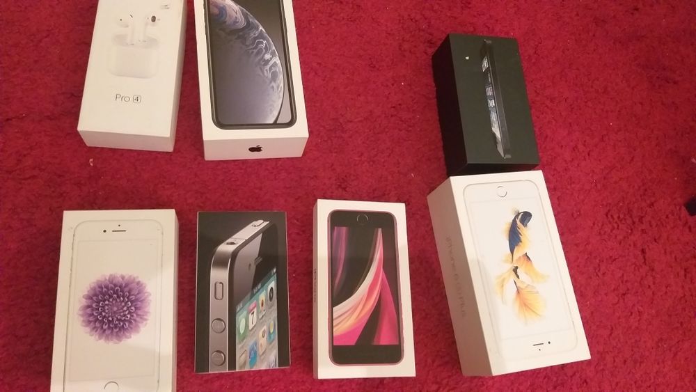 Caixas Apple Mac e iPhone