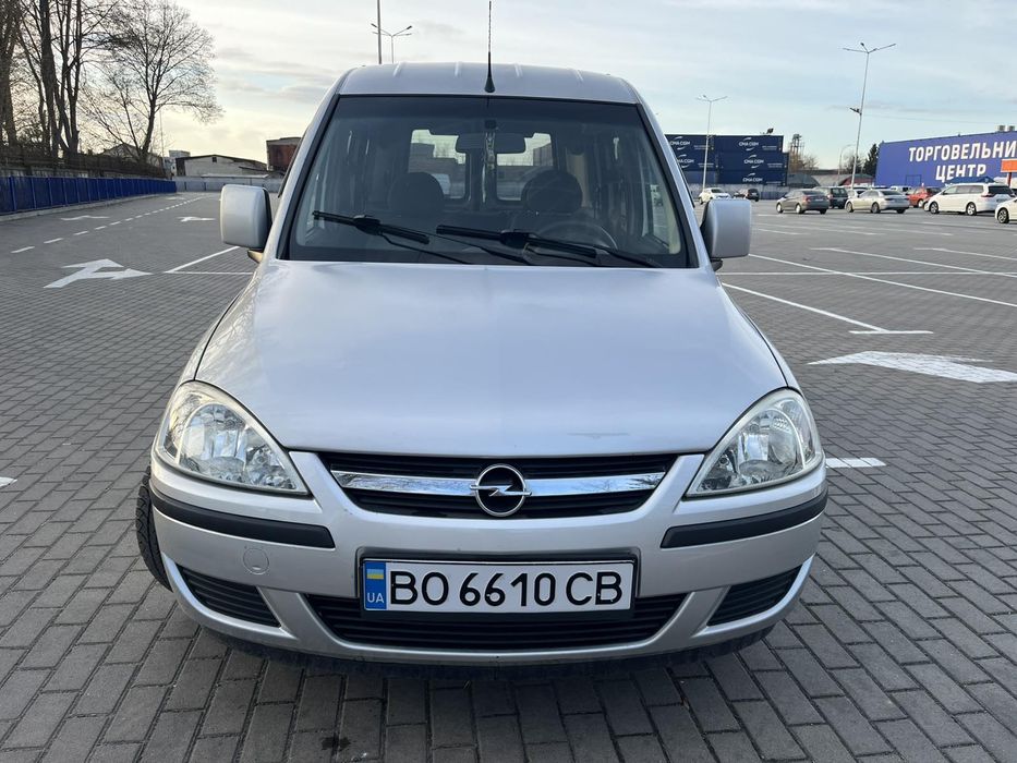 Продам свій автомобіль