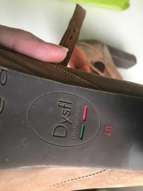 Sandálias pele salto alto DYSFL Dysfuncional shoes muito comodas 40