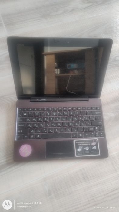 Продам планшет старенький