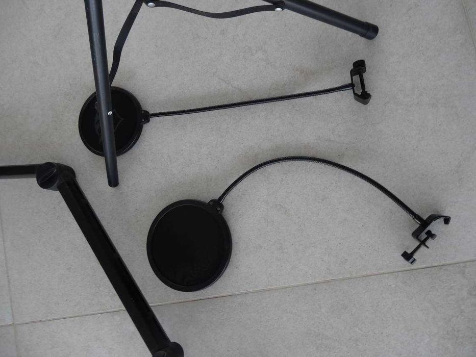 2 Microfones SENNHEISER SKM4031 sem fio e material de som