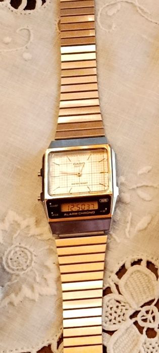 Dois relógios Casio mais três óculos de sol desportivos... Tudo novo