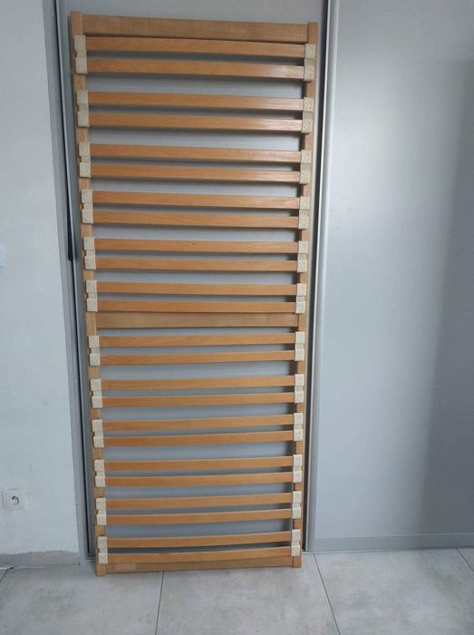 Sprzedam stelaż do łózka po materac z ramą 80x200