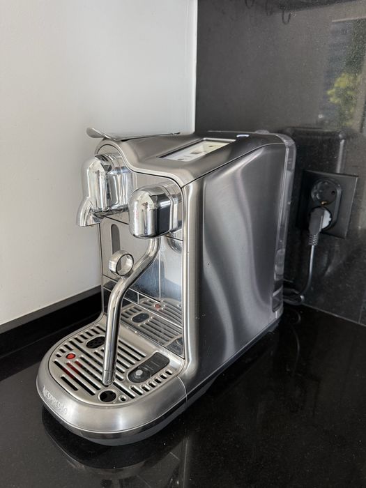 Maquina cafe Creatista Pro Nespresso