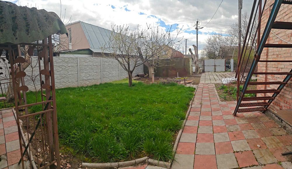 Продам двоповерховий будинок з участок 15соток (Шевченкове) - More