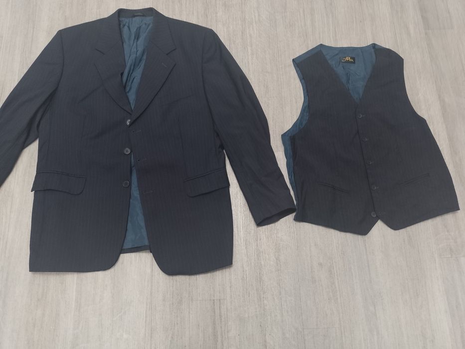 Sprzedam marynarkę plus kamizelka 176/50.