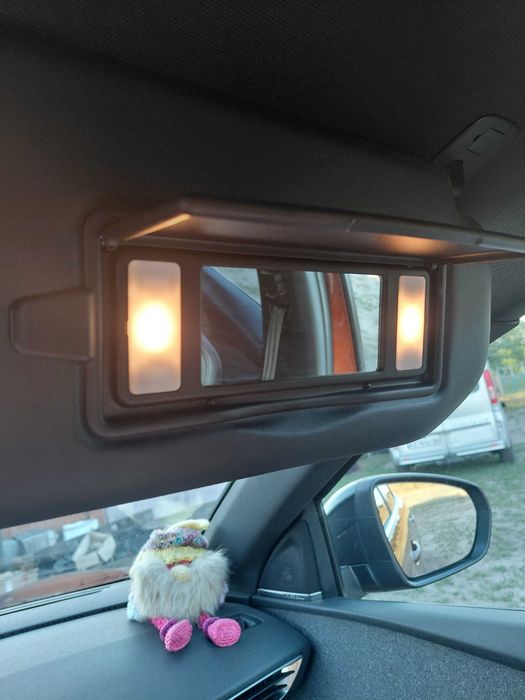 Продам автомобіль Peugeot 3008