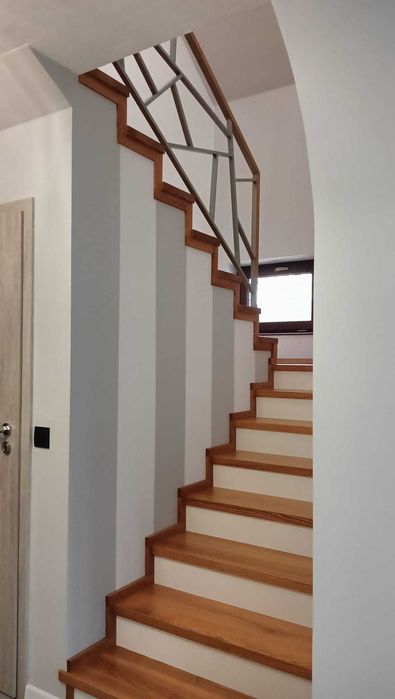 Schody balustrady z drewna