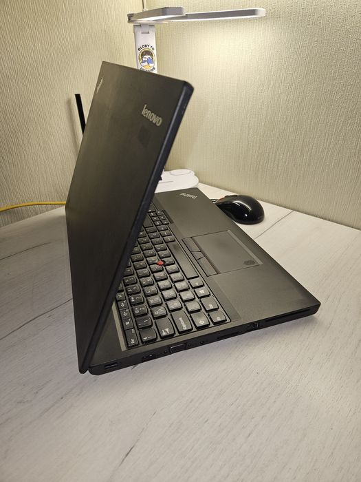 Lenovo ThinkPad T550 / 1920x1080 IPS / i7-5600U / DDR3 16GB / SSD 256G