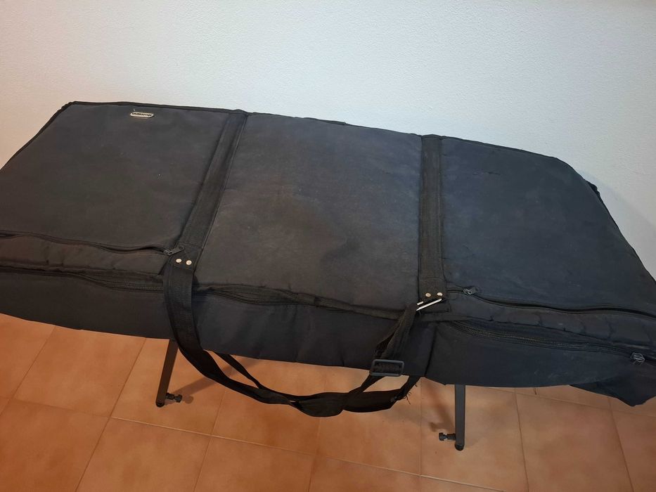 Nord Electro Rack 2 + teclado midi CME UF70