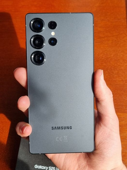 Samsung Galaxy S25 Ultra 12/256 GB Tytanowy Czarny Plus