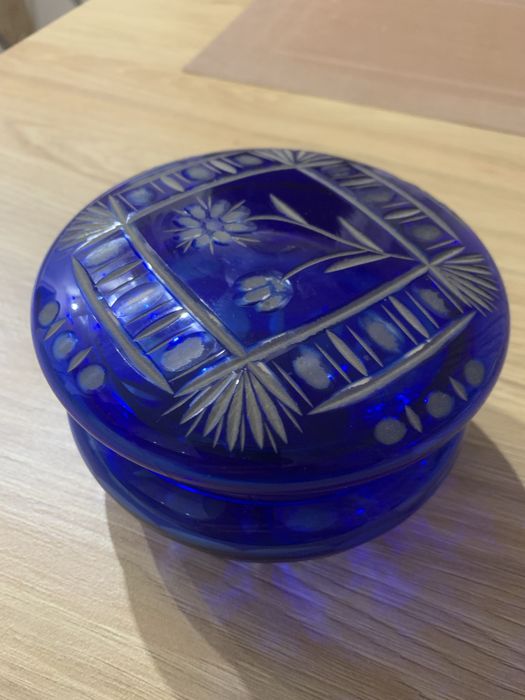 Cukiernczka szafirowa krysztalowa