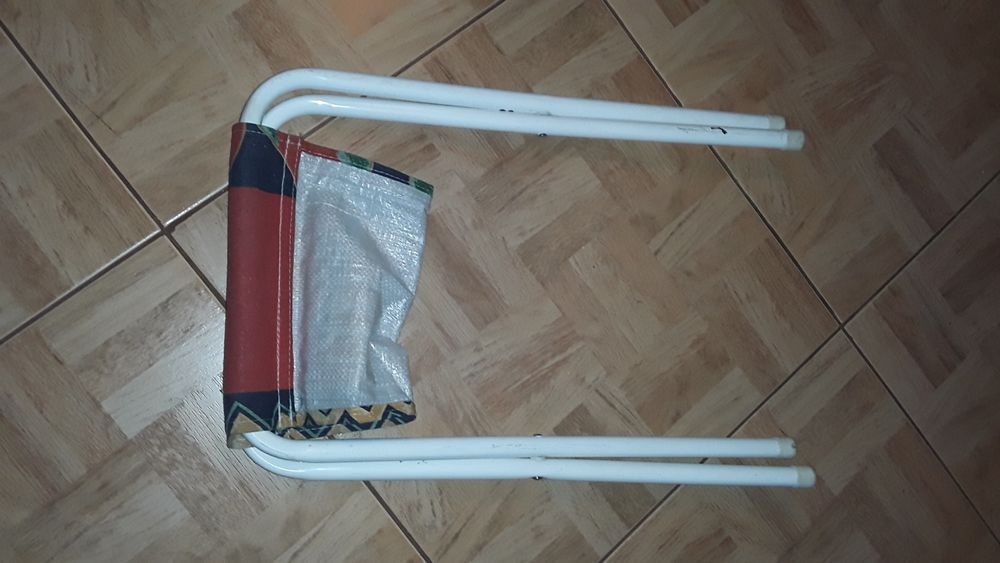 Taboret składany dla kolejkowicza i wędkarza