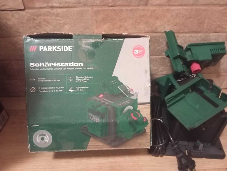 Інструмент Parkside некомпликтований.