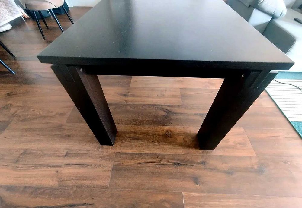 Aparador/bar preto brilhante com arrumação + mesa de jantar Dark Wengué — conjunto elegante para sala