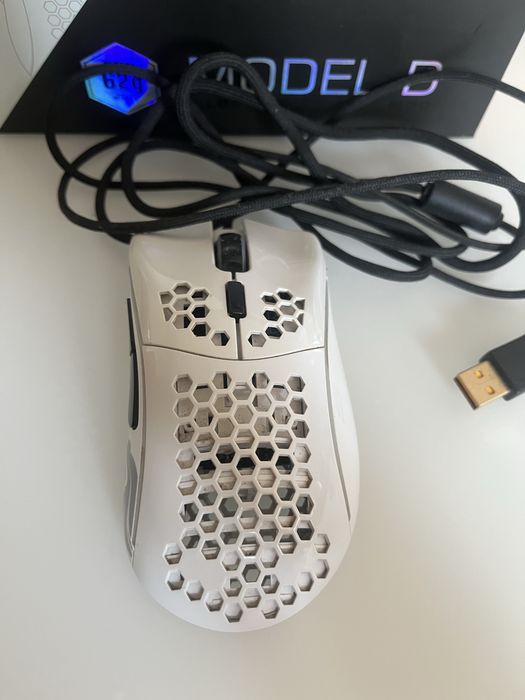 Myszka glorious model D-