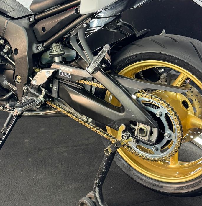Yamaha FZ8 - Imaculada