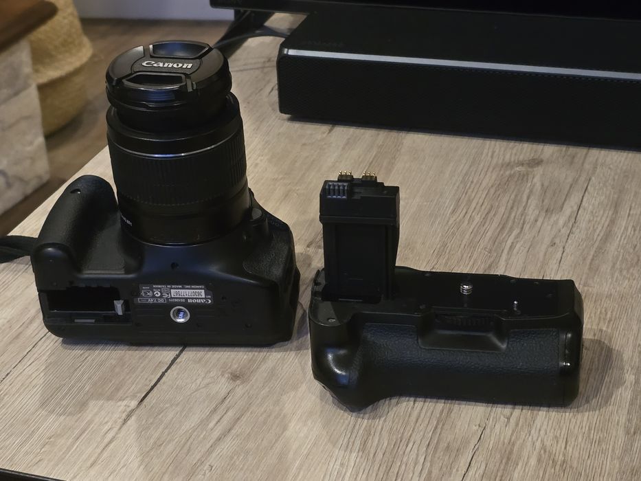 Canon 600d kit 18-55 + батблок
