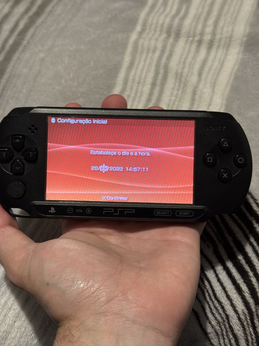 PSP E-1004 Street com Caixa e Manuais Originais