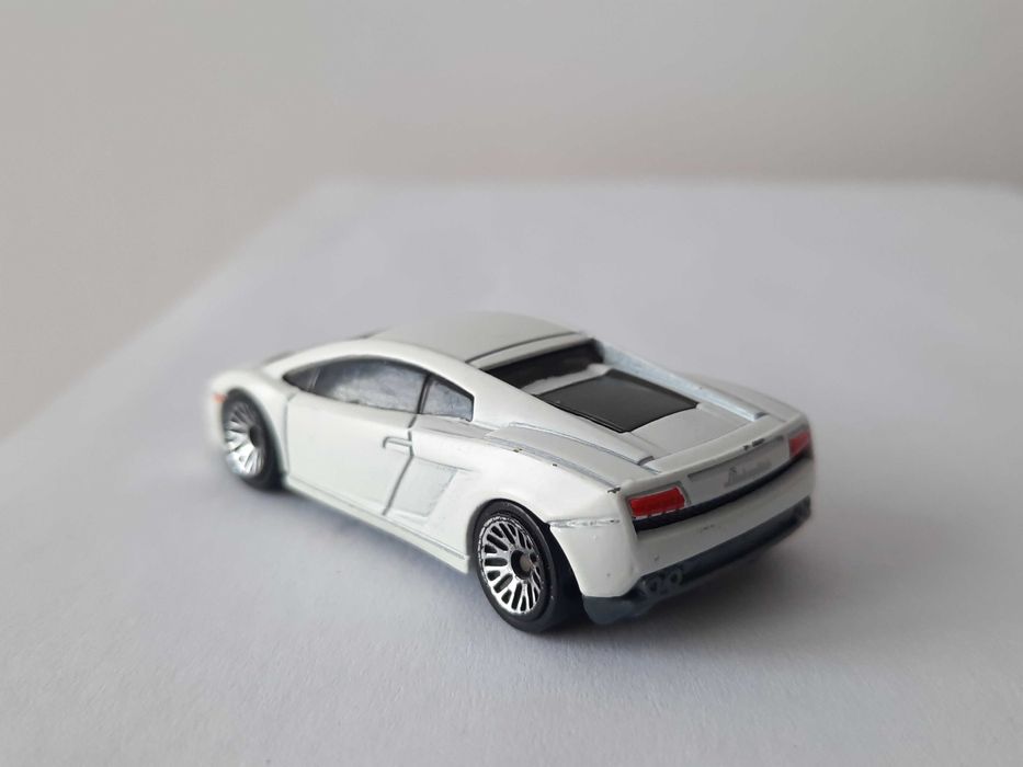 Hot Wheels Lamborghini Gallardo LP 560-4