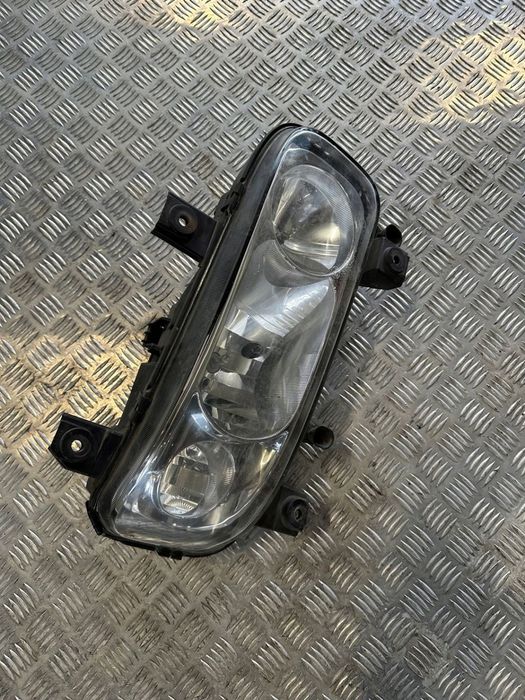 LAMPA REFLEKTOR PRAWY MERCEDES ATEGO A9738202361