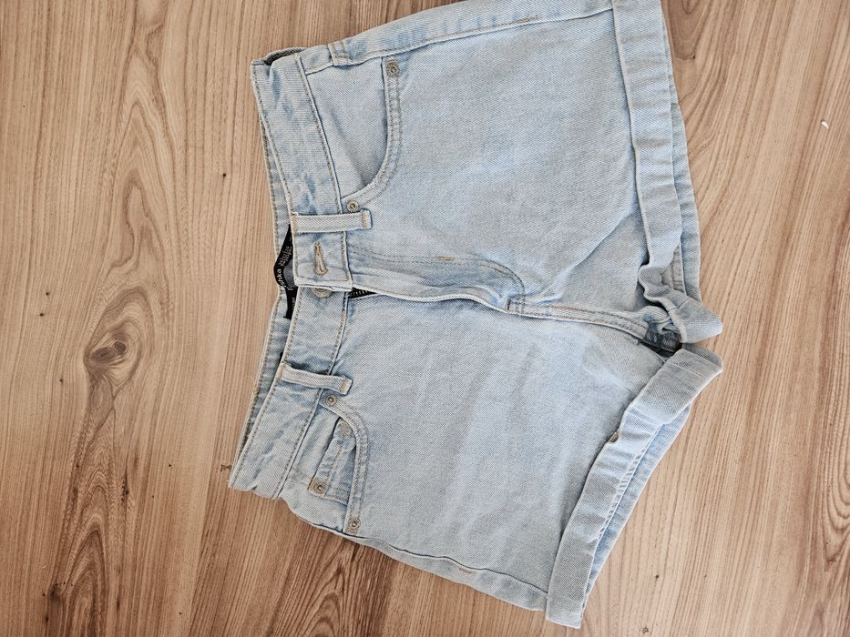 Bershka spodenki dżinsowe wysoki Stan r 34