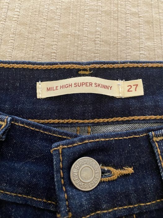 Calças Levis Mile High Super Skinny