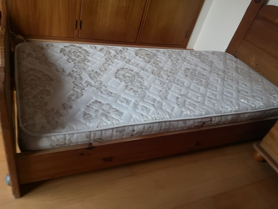 Mobilia de quarto de criança( medida 1,83 por 0,80