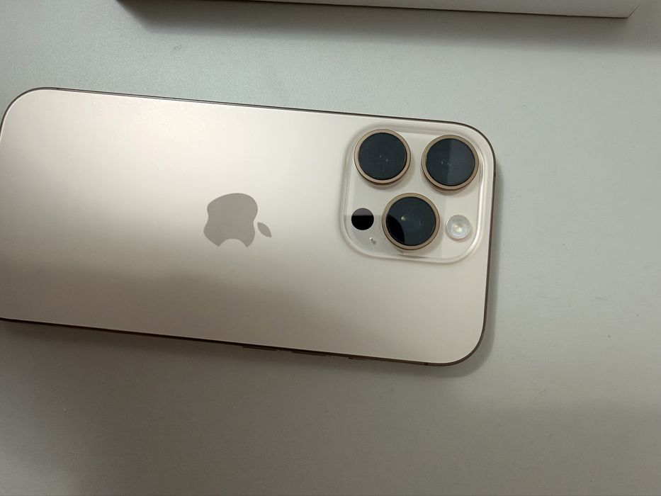 iPhone 16 pro 256gb