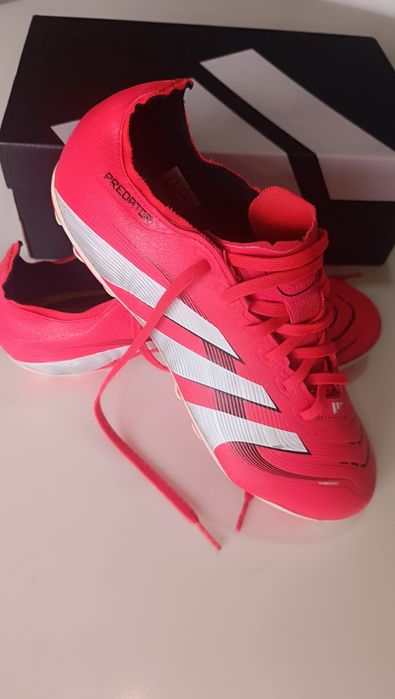 Chuteiras predator 42 2/3