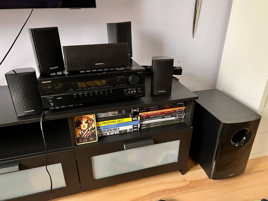 AV-Ресивер Onkyo TX-SR307 + Onkyo SKS-HT528