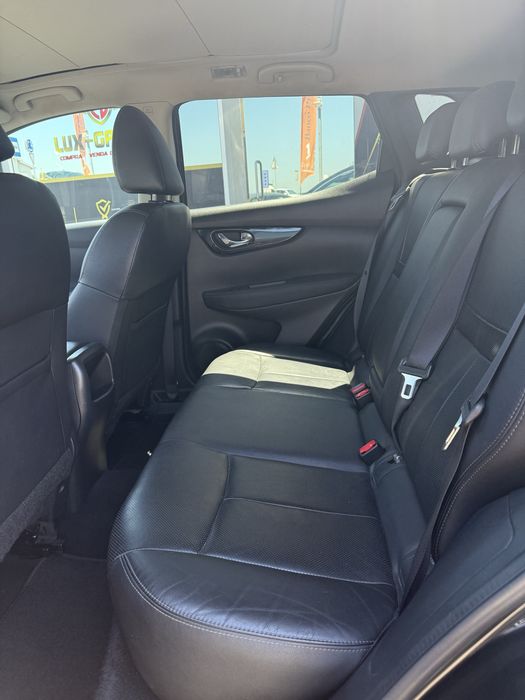 Nissan Qashqai Tekna Pele