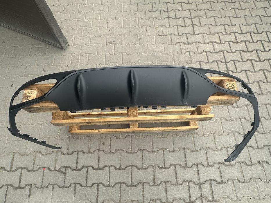 Задній оригінальний дифузор з насадками w213 c238 coupe