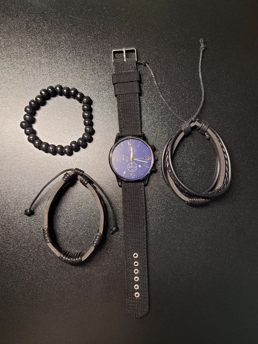 Zegarek męski z niebieską tarczą pasek z materiału z bransoletami