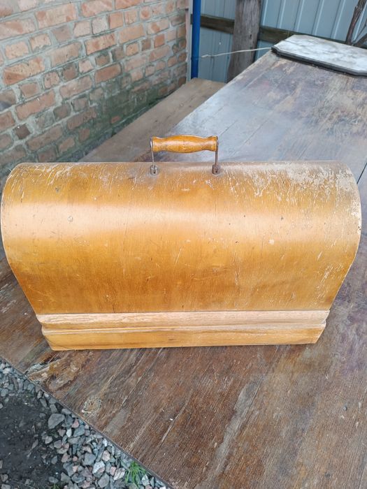 Швейная машина времён СССР