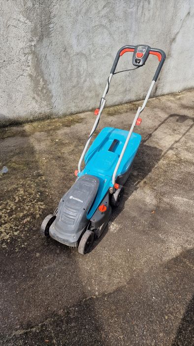 Maquina de cortar relva