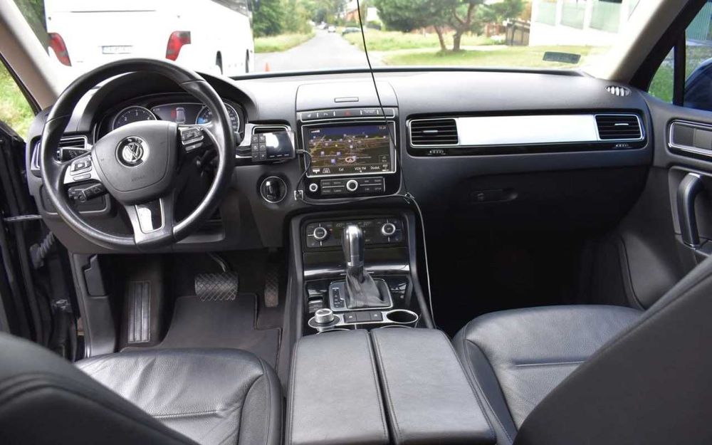 Volkswagen Touareg 2016 року