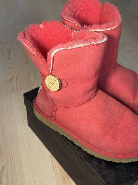 UGG жіночі 37 розмір взуття зимове