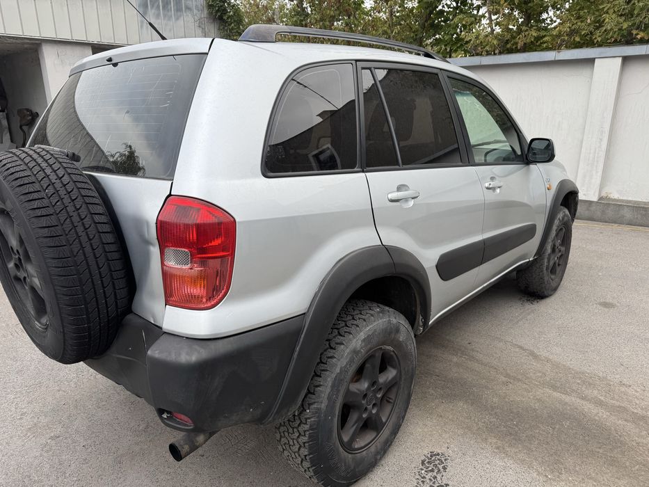 Toyota Rav4 2.0 d4d cala na czesci 116KM 1D4