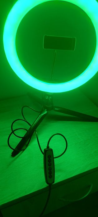 Lampa pierścieniowa LED ze statywem