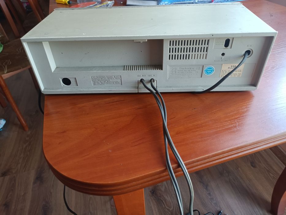 Dek Technics M205