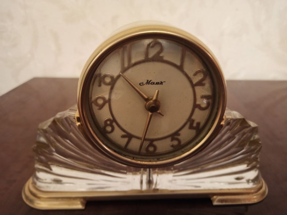 Продам  вінтажний  годинник механічний МАЯК