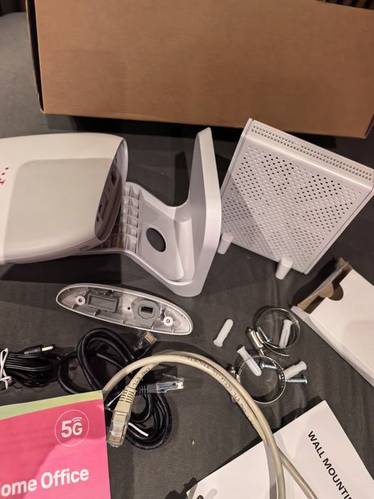 Modem z Antena zewnętrzną 5G jak nowy